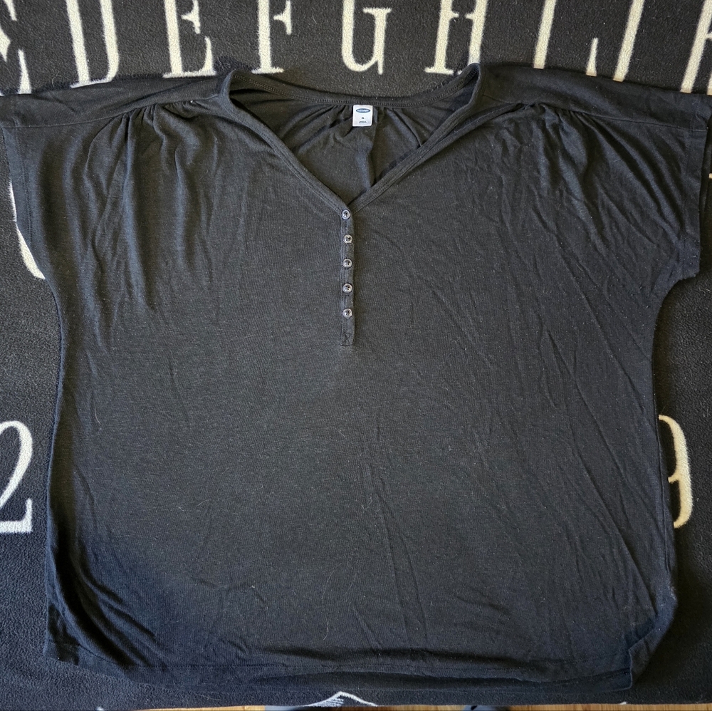 Old Navy Tshirt
